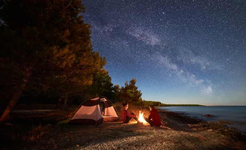 How long can travelers stay on Private Land