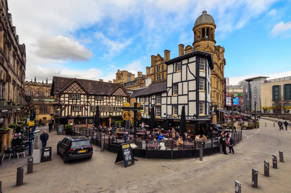 Manchester – City of Industry and Culture